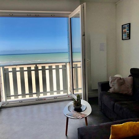 Appartement Sur La Plage De Malo Les Bains Vue Mer ダンケルク エクステリア 写真
