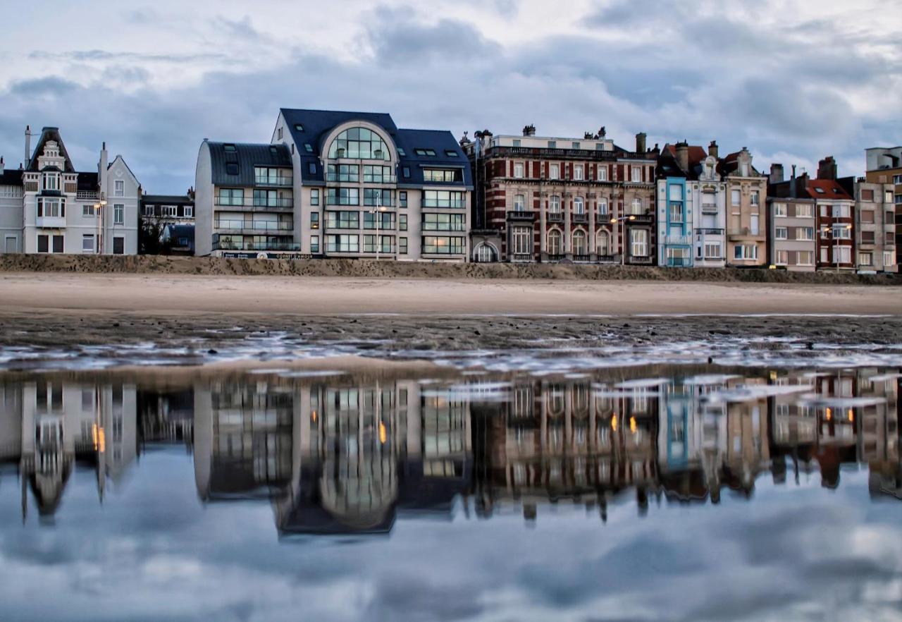Appartement Sur La Plage De Malo Les Bains Vue Mer ダンケルク エクステリア 写真